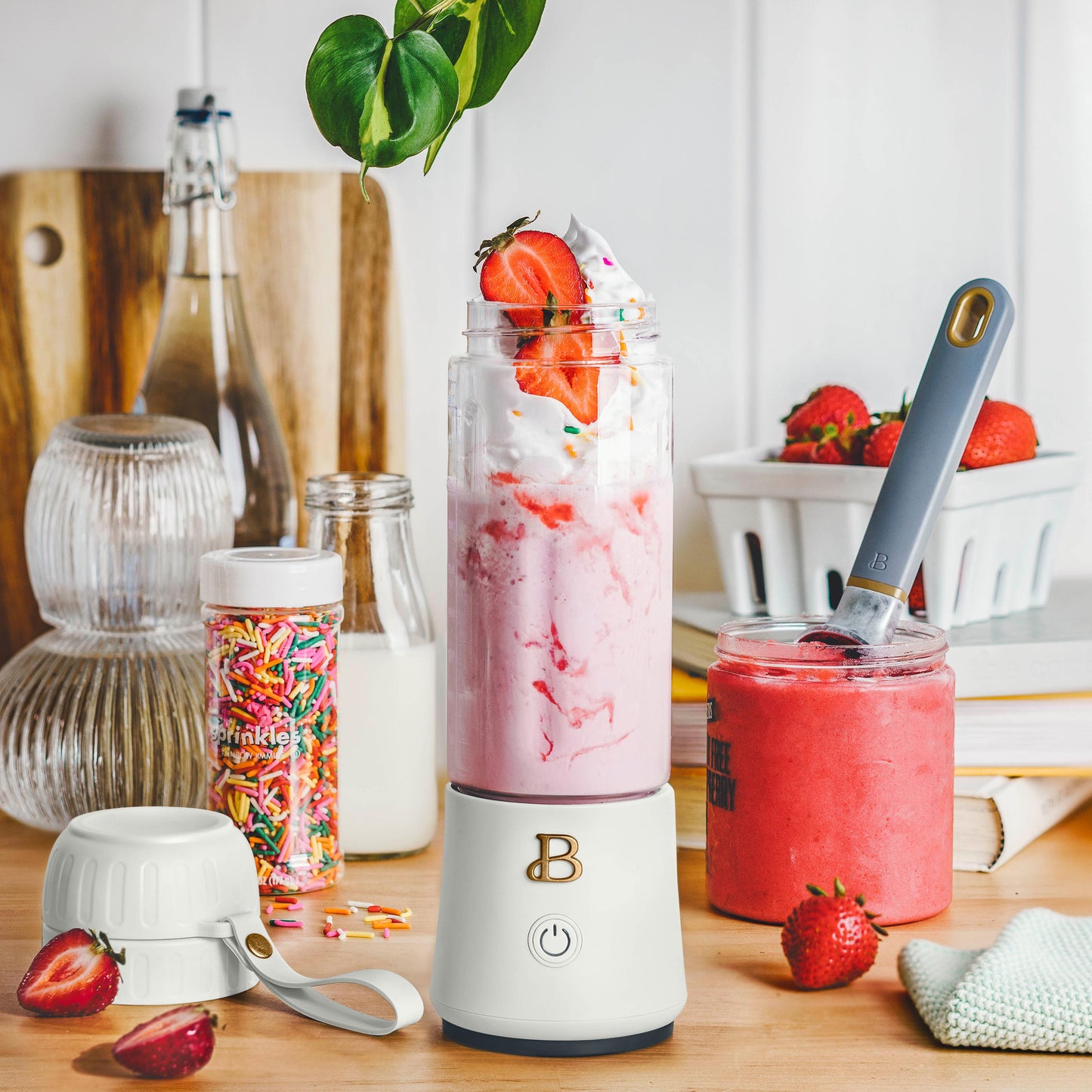 Beautiful Portable to-Go Blender 2.0, 70 W, 16 oz, by Drew Barrymore