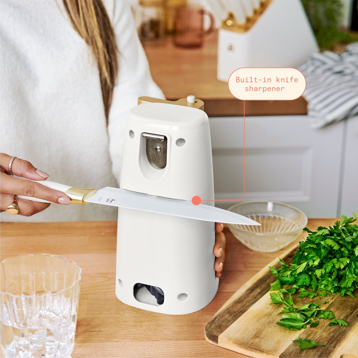 Beautiful Easy-Prep Electric Can Opener, by Drew Barrymore